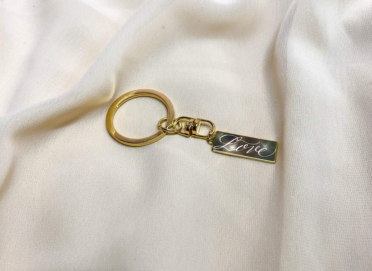roshae designs gold love keychain